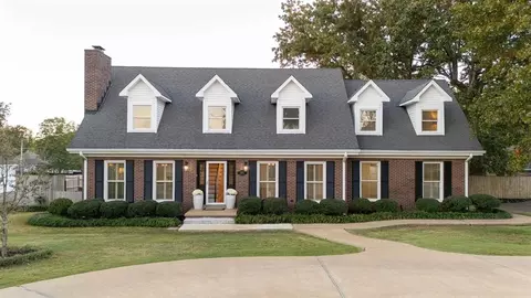 495 Bowen Dr, Savannah, TN 38372