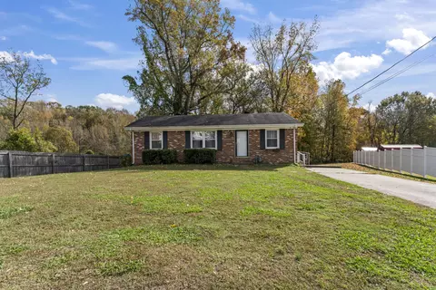112 Elm St, Carthage, TN 37030