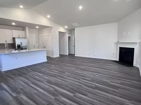 817 Nightingale Ave, Hendersonville, TN 37075