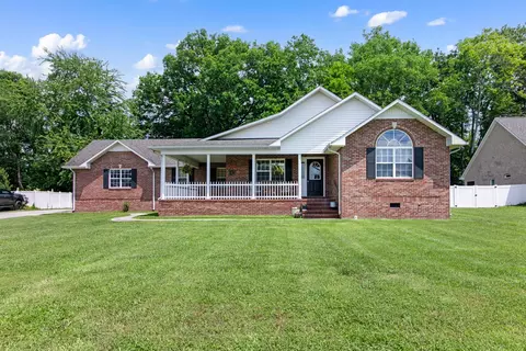 71 Post Rd, Manchester, TN 37355