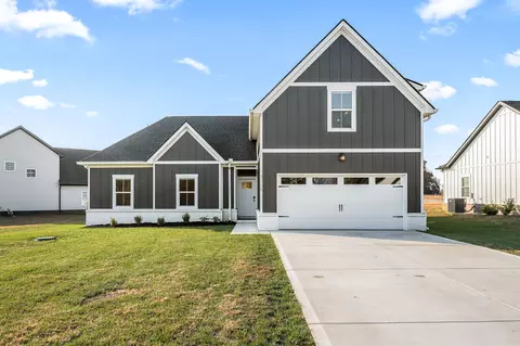 3115 Bootknife Dr, Bell Buckle, TN 37020