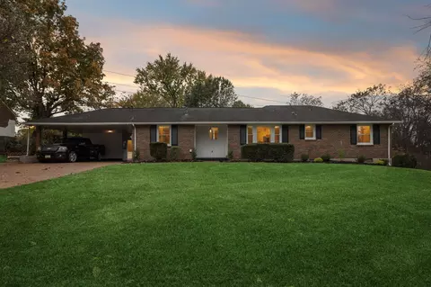 2501 David Dr, Nashville, TN 37214
