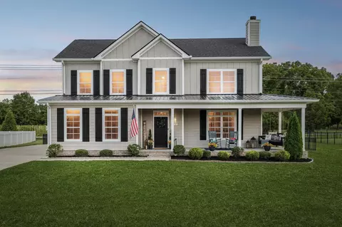 2044 Trout Trl, Murfreesboro, TN 37129