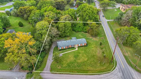 533 Clematis Dr, Nashville, TN 37205