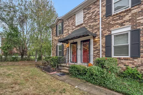 183 Edgewood Dr, Hendersonville, TN 37075