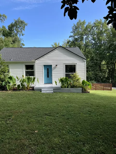 1214 Coarsey Dr, Nashville, TN 37217