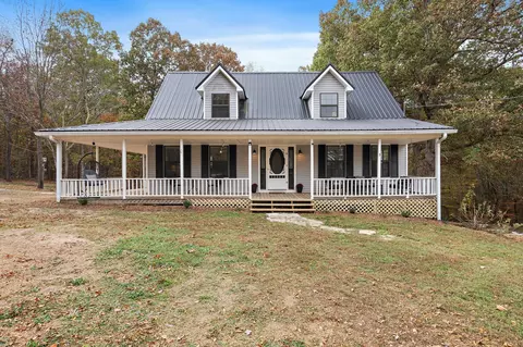 131 Locker Rd, Summertown, TN 38483
