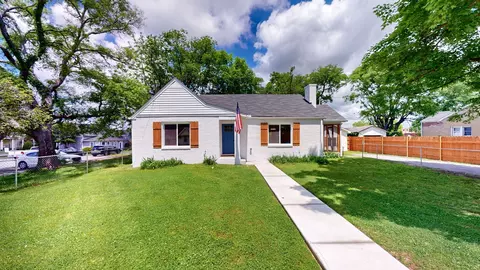 211 Thomas Ter, Lebanon, TN 37087