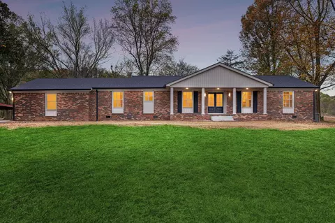 3138 Fishing Ford Rd, Petersburg, TN 37144