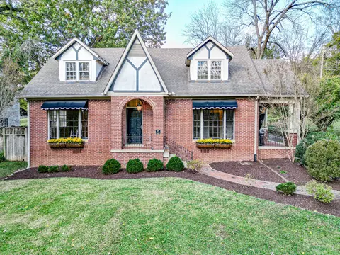 912 Hillcrest Ave, Columbia, TN 38401