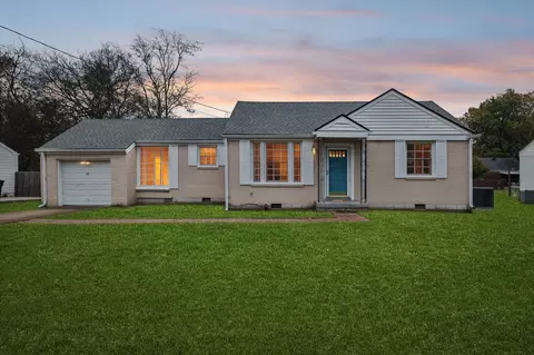 2213 Thistlewood Dr, Nashville, TN 37216