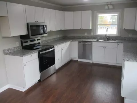 111 Hawkins Ave, Gallatin, TN 37066