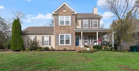 1718 Tellico Dr, Thompsons Station, TN 37179