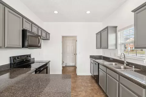 4051 Sequoia Trl, Spring Hill, TN 37174 photo 9