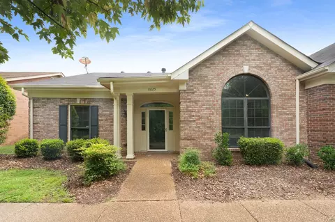 8625 Sawyer Brown Rd, Nashville, TN 37221