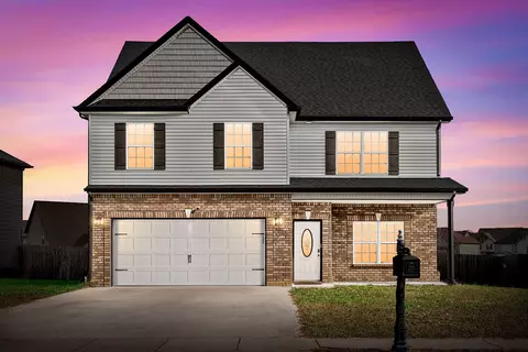 662 Sturdivant Dr, Clarksville, TN 37042