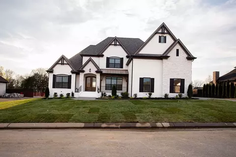 895 Harrisburg Ln, Mount Juliet, TN 37122