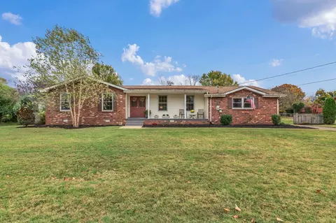 106 Trousdale Dr, Hendersonville, TN 37075