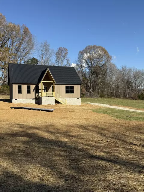 1092 Buckeye Rd, Cumberland City, TN 37050