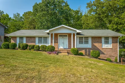 1411 Highcrest Dr, Hixson, TN 37343