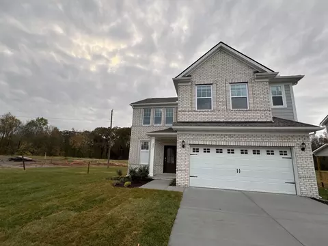 237 Tartan Dr, Clarksville, TN 37043