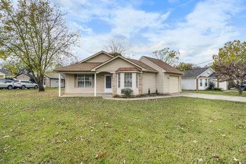 4444 Stoneview Dr, Antioch, TN 37013