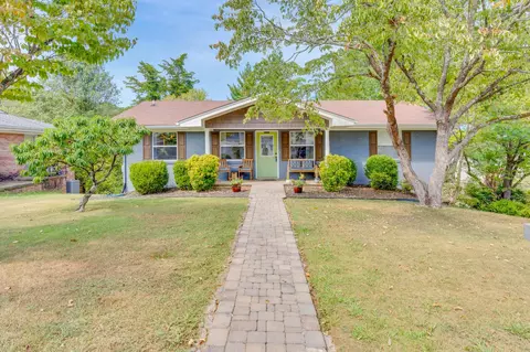 1333 Lynnhaven Cir, Hixson, TN 37343