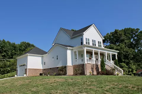 2415 Lakesite Dr, Soddy Daisy, TN 37379