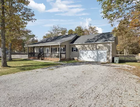 145 Mcmahan Rd, Bradyville, TN 37026