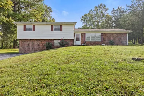 2950 W Lake Dr, Cleveland, TN 37312