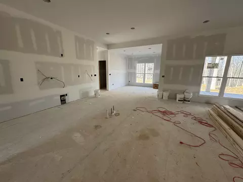 3876 Morgan Cir, Cunningham, TN 37052 photo 7