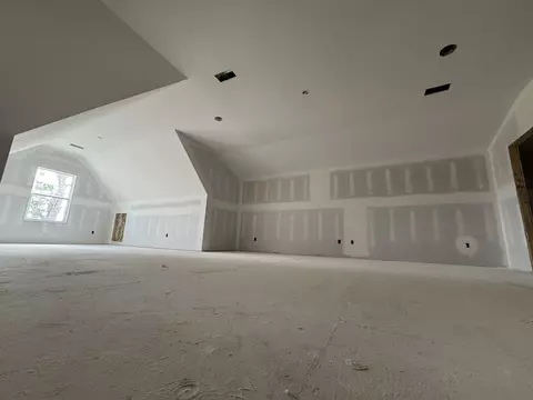 3876 Morgan Cir, Cunningham, TN 37052 photo 8