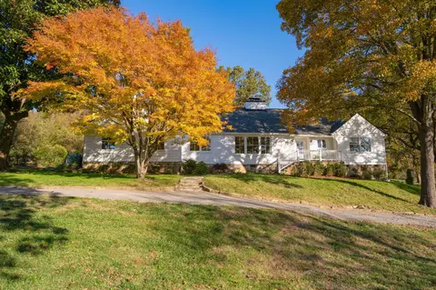 205 Princess Trl, Lookout Mountain, GA 30750