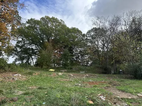 373 Oak St SW, Cleveland, TN 37311