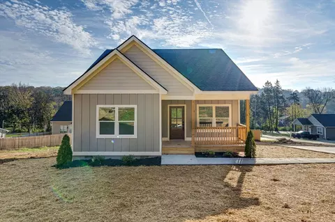 130 Douglas Cir NW, Cleveland, TN 37311