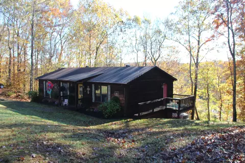 304 Twin Oaks Rd, Dover, TN 37058
