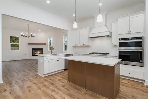 402 Lawrence St, Old Hickory, TN 37138