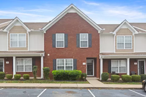 3041 Burnt Pine Dr, Smyrna, TN 37167