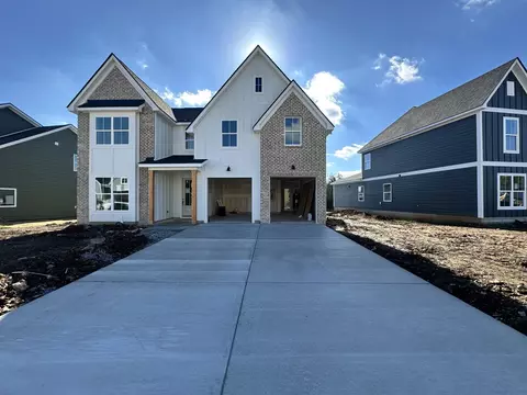 5175 Greentree Dr, Smyrna, TN 37167