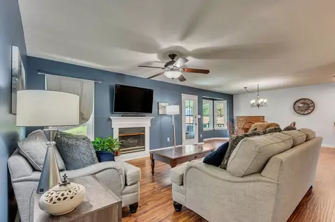 1508 Potter Dr, Columbia, TN 38401