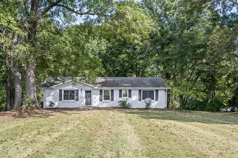 316 Lake Dr, Columbia, TN 38401