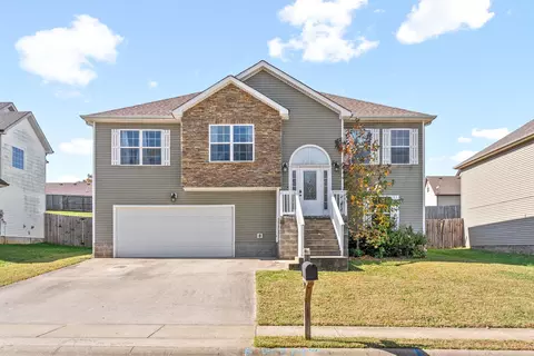 1399 Freedom Dr, Clarksville, TN 37042
