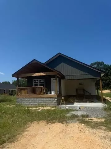 1956 Round Pond Rd, La Fayette, GA 30728