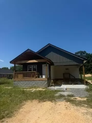 1956 Round Pond Rd, La Fayette, GA 30728