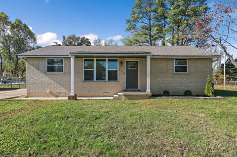 215 Charlemagne Blvd, Clarksville, TN 37042