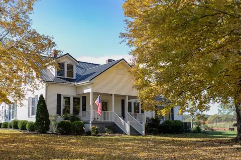 9260 Frank Mayberry Rd, Primm Springs, TN 38476