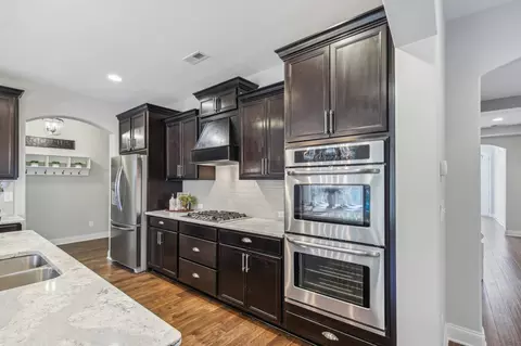 Kitchen - 1074 Scouting Dr, Franklin, TN 37064 photo 6 of 7