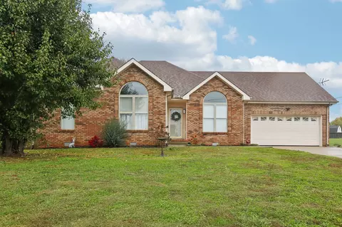 3730 Gracelawn Dr, Clarksville, TN 37040
