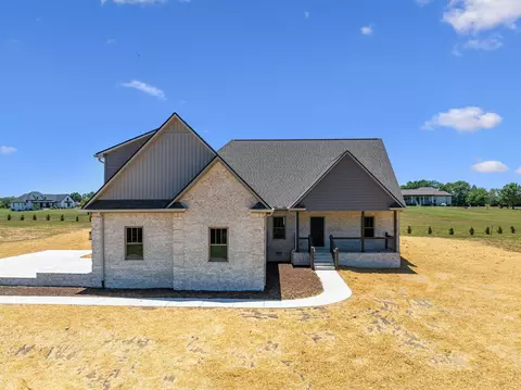 412 Cotton Ln, Leoma, TN 38468