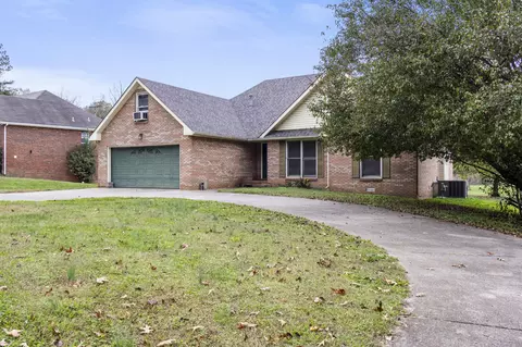612 Ringgold Rd, Clarksville, TN 37042